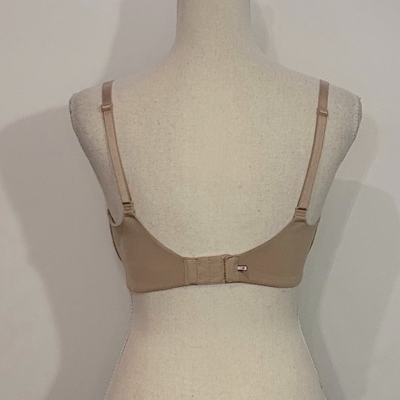 Victoria’s Secret Bra - Picture 2 of 5